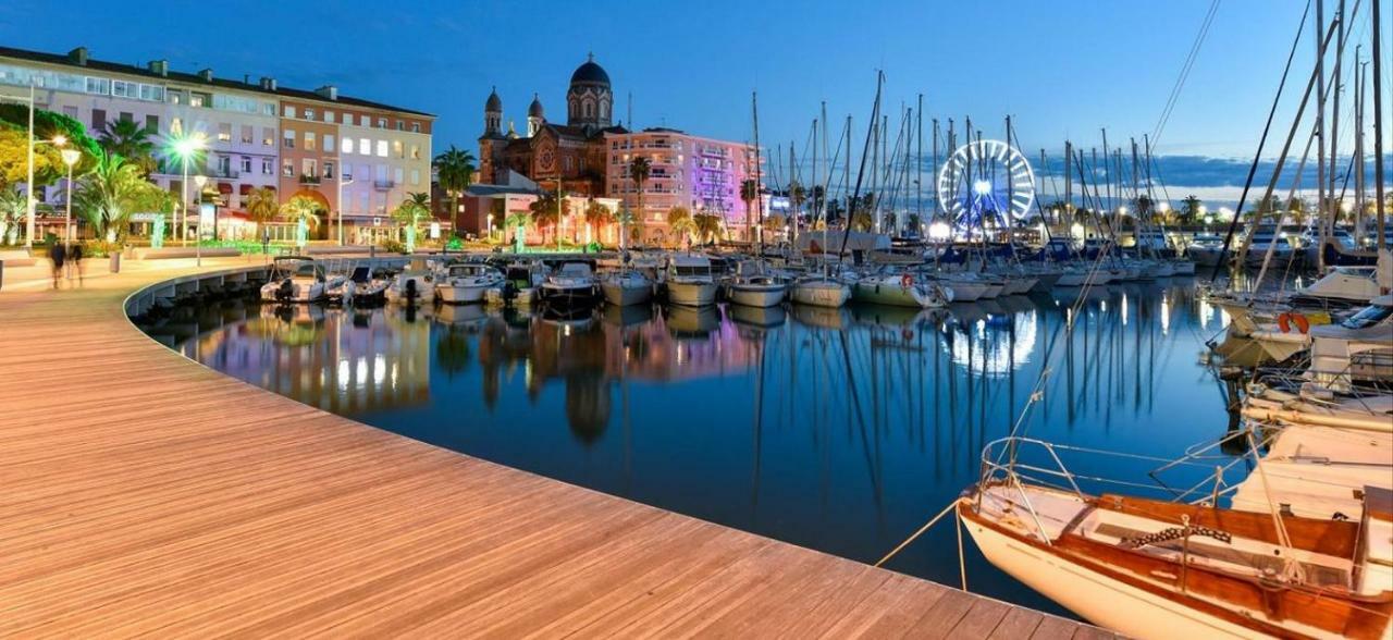 Nouveau F2 Calme Coeur De Ville 1Min De La Plage Saint-Raphaël Exteriér fotografie
